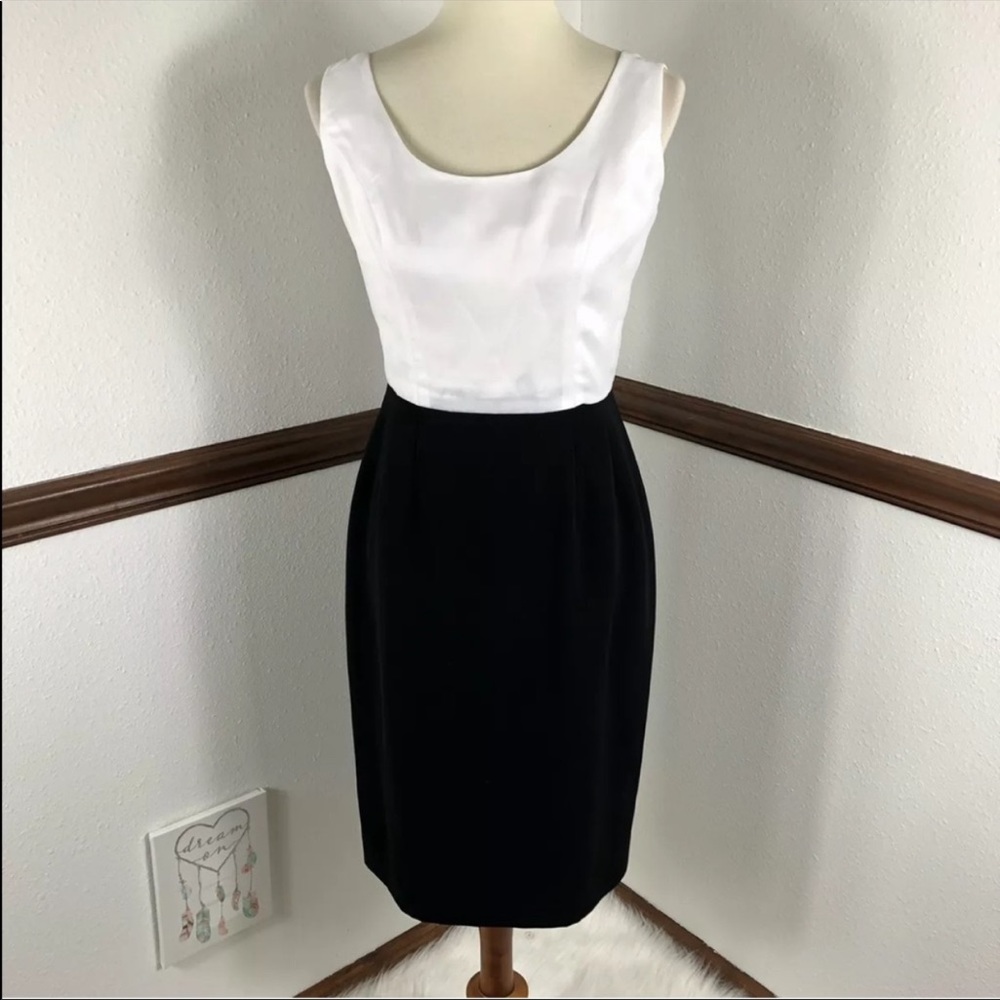 Madison Gray sleeveless dress size 4